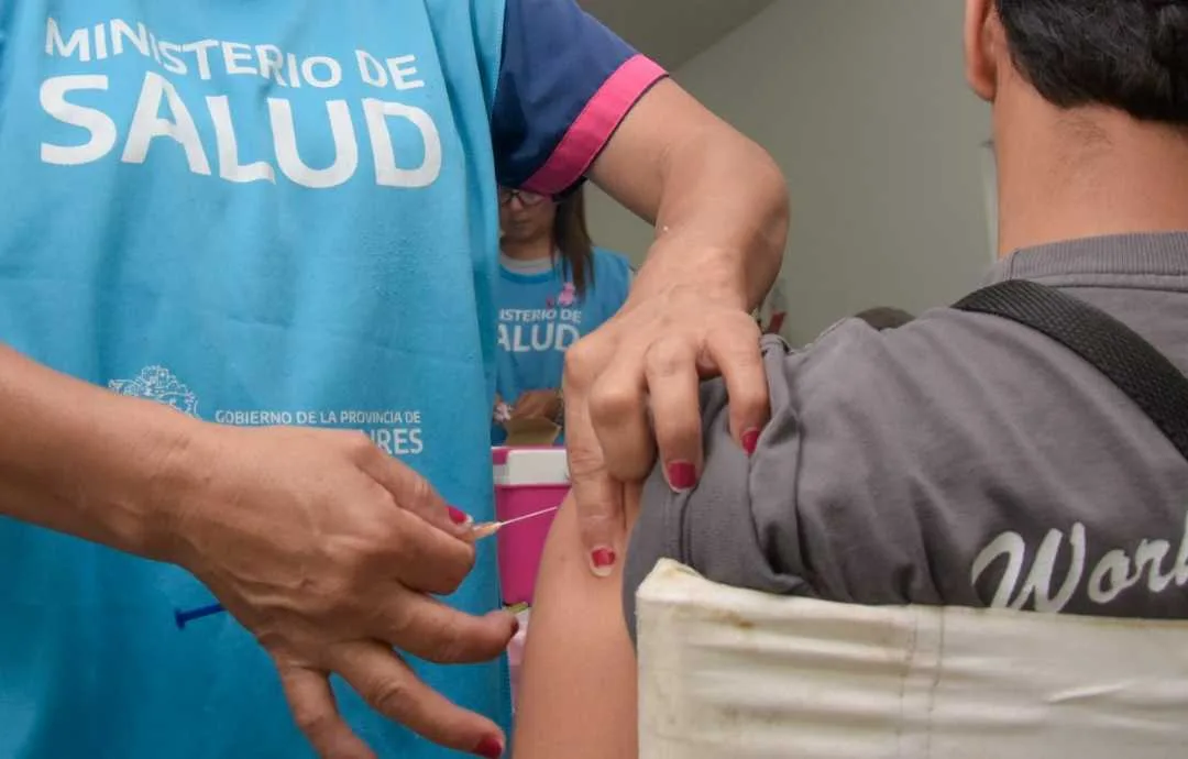 El gobierno provincial alerta sobre la vacunación antes del Mundial para prevenir brotes de sarampión