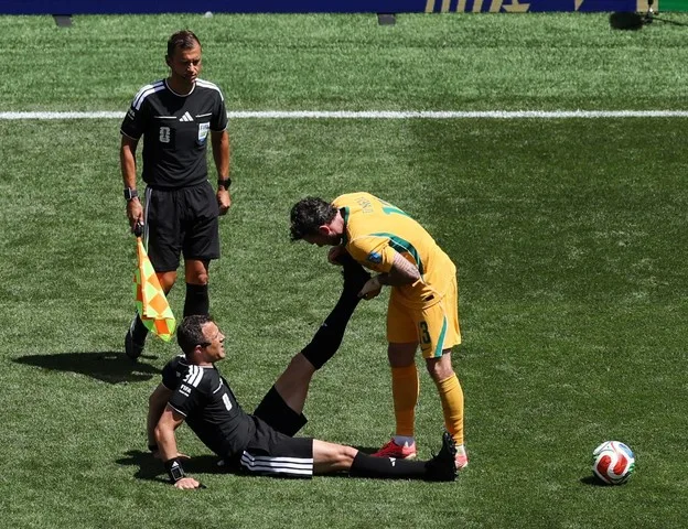 El protagonismo y polémicas arbitrales marcan el inicio del Mundial 2026