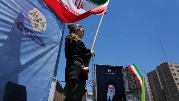 Estados Unidos e Irán avanzan en un acuerdo provisional para terminar el conflicto y reactivar el petróleo