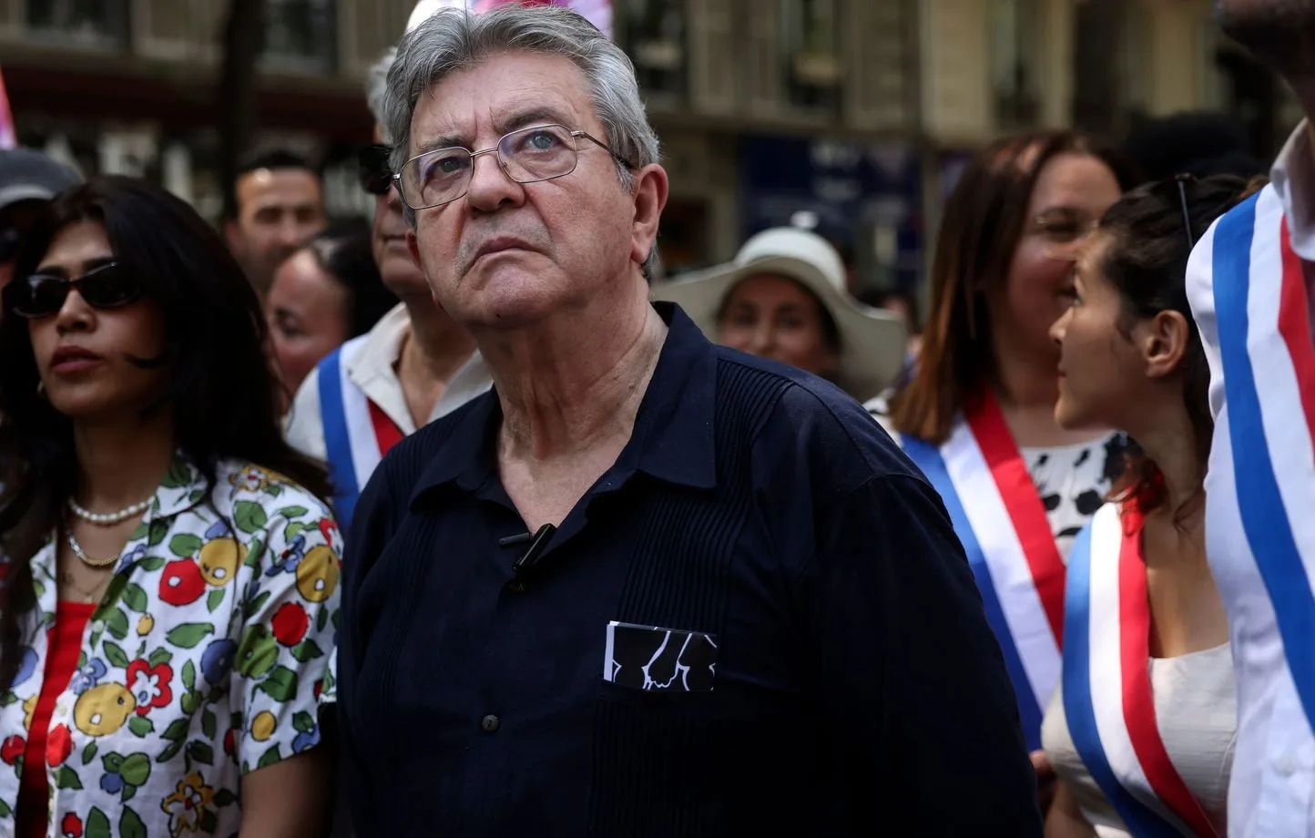 France Culture pide disculpas tras emitir un montaje falso atribuido a Mélenchon