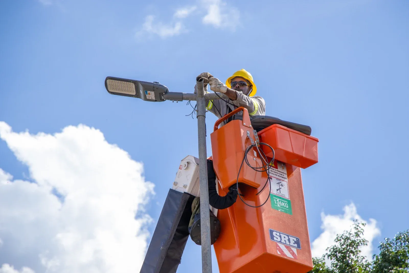 Jaguariúna avanza en la modernización del alumbrado público con casi 4 mil LED instaladas