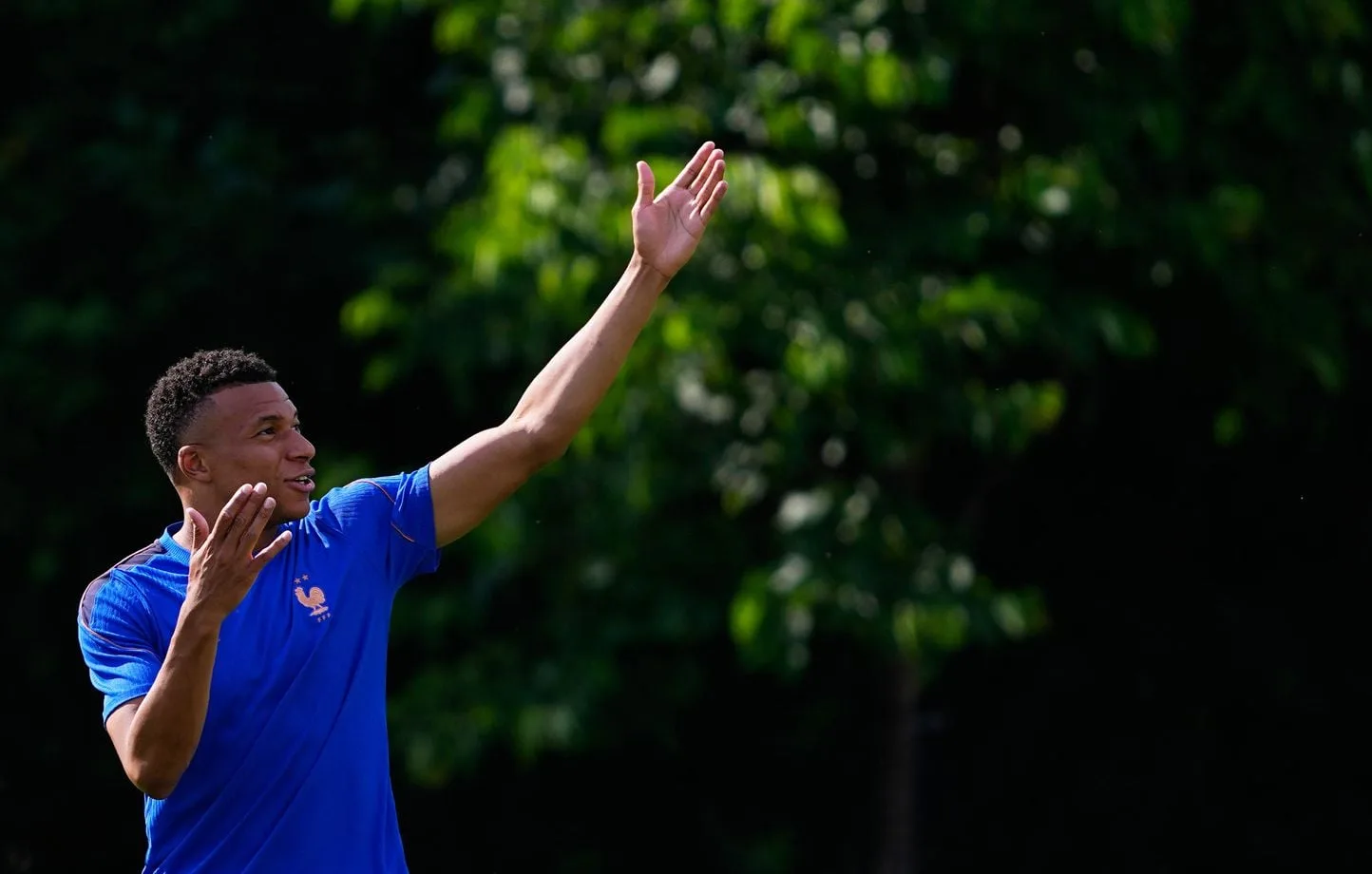 Kylian Mbappé alcanza las 100 convocatorias con Francia mientras el equipo prepara su duelo ante Irak