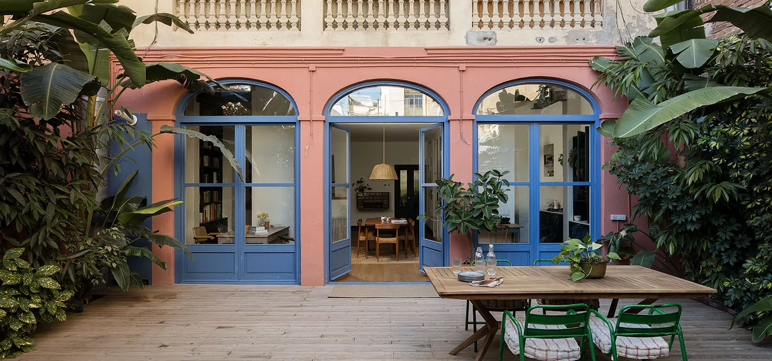La transformación integral de un piso histórico en Barcelona entre tradición y modernidad
