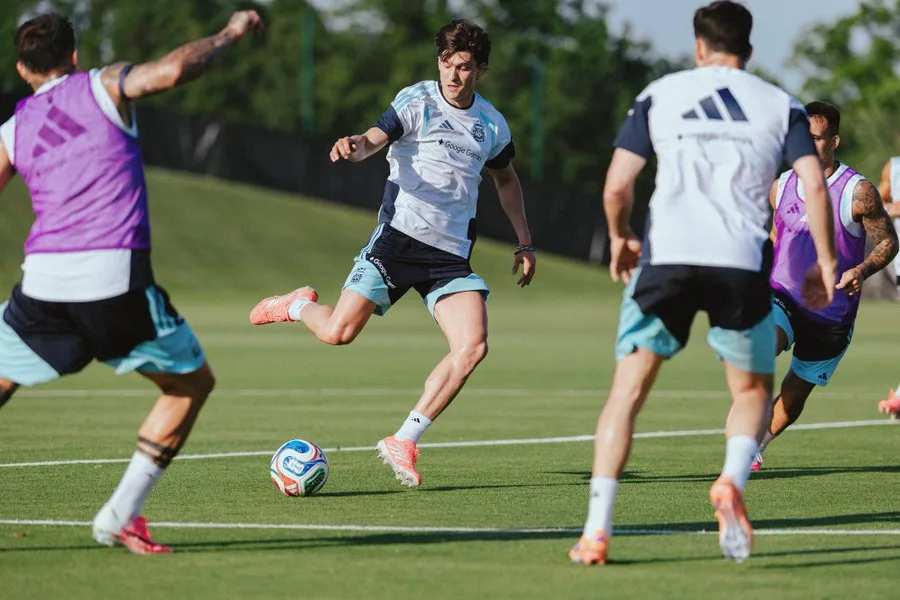 Leonardo Balerdi queda fuera del Mundial 2026 por lesión muscular en la pierna derecha