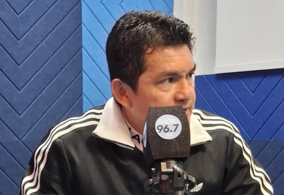Luis Miguel «Pulga» Rodríguez se despide en un emotivo partido homenaje en Colón