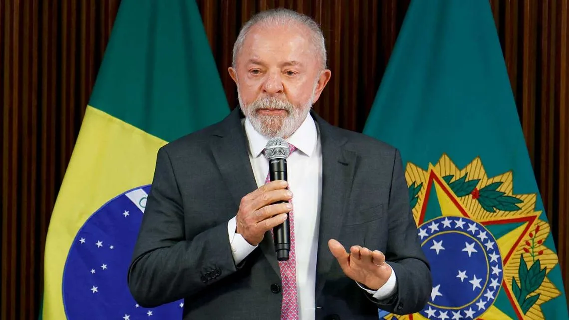Lula acusa a Flavio Bolsonaro de traición y busca consolidar su ventaja en la campaña