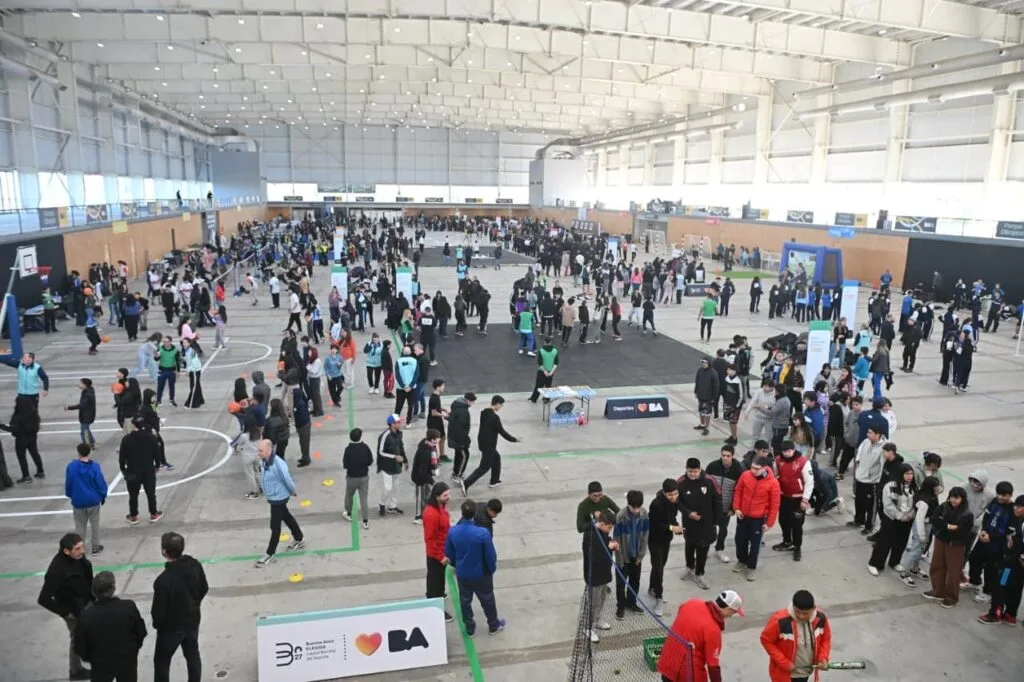 Más de 800 estudiantes celebraron el Día Olímpico en el Parque Olímpico de Villa Soldati