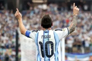 Messi lidera a una Argentina resiliente que avanza con carácter en Qatar 2026