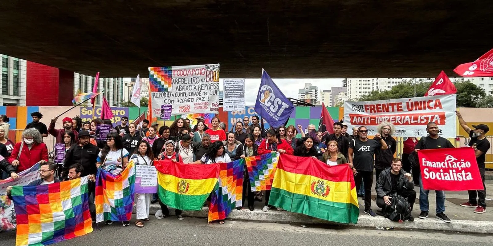 Movilización en São Paulo expresa solidaridad con las protestas sociales en Bolivia