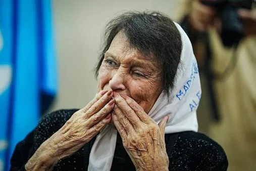 Murió Taty Almeida, histórica líder de Madres de Plaza de Mayo y defensora de derechos humanos