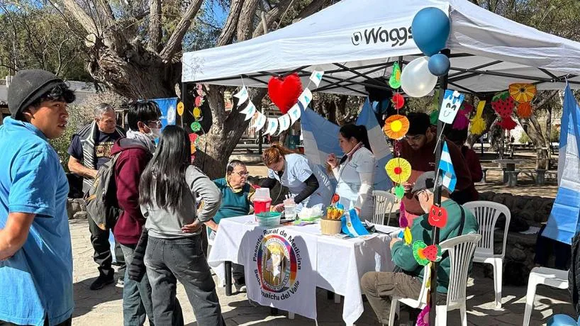 Salud Pública acerca controles y vacunación a la comunidad en Amaicha del Valle