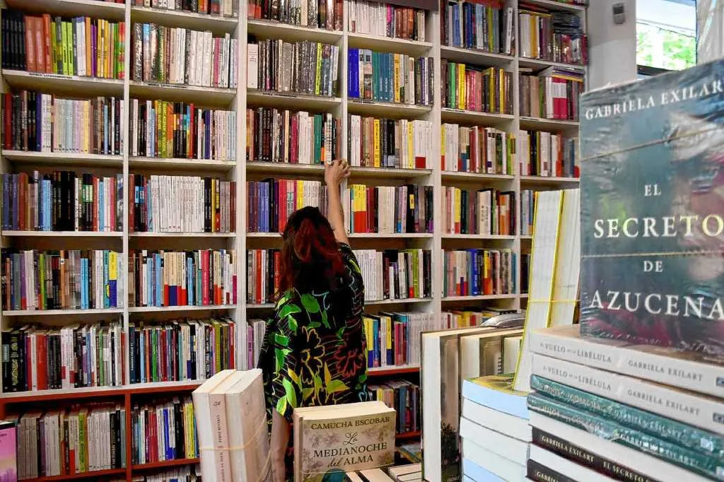 Seis libros recomendados por la librería Lecton que exploran la vida, el deseo y la aventura