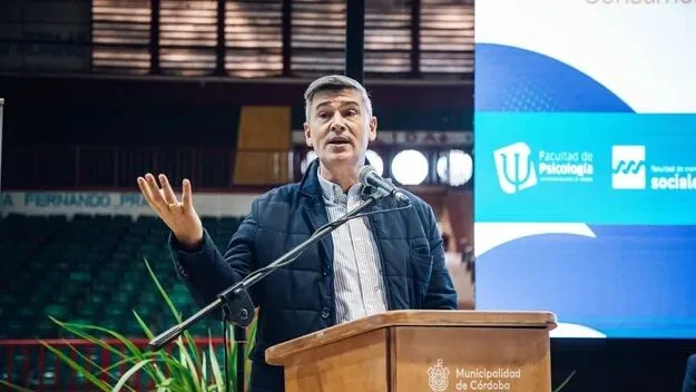 Trece funcionarios municipales desplazados tras femicidio en Córdoba y revisión de cargos