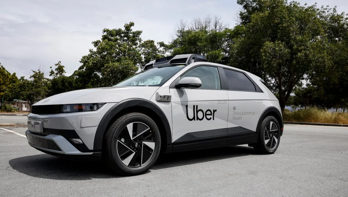 Uber desplegará 500 vehículos eléctricos equipados para recopilar datos de conducción este año