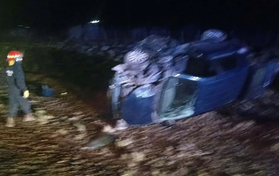 Un matrimonio sufrió un vuelco en la Ruta Provincial 43 y fue hospitalizado