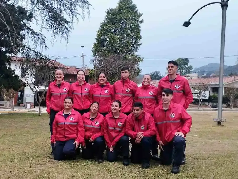Villa Carlos Paz celebró el Día Nacional del Bombero con once nuevos integrantes en su cuartel