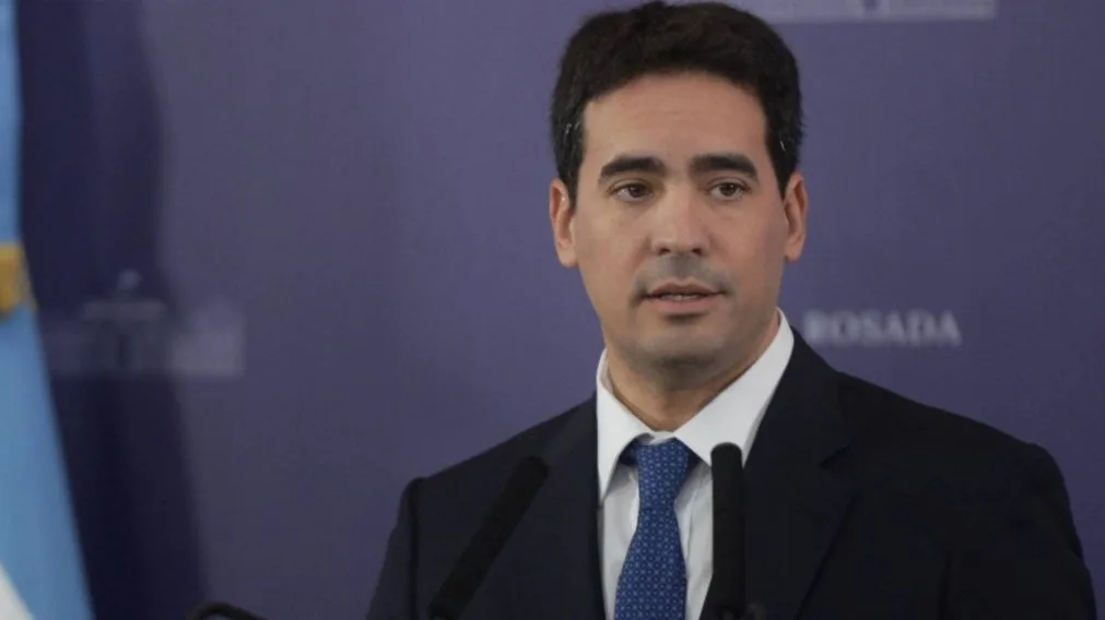 Adrián Ravier asume como vocero y marca un cambio en la comunicación del gobierno de Milei