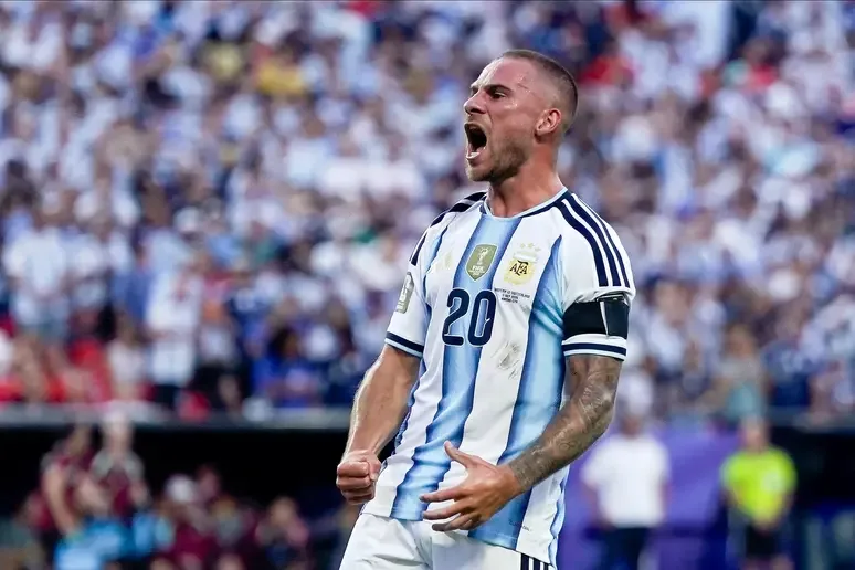Argentina avanza a semifinales del Mundial tras vencer a Suiza en tiempo suplementario