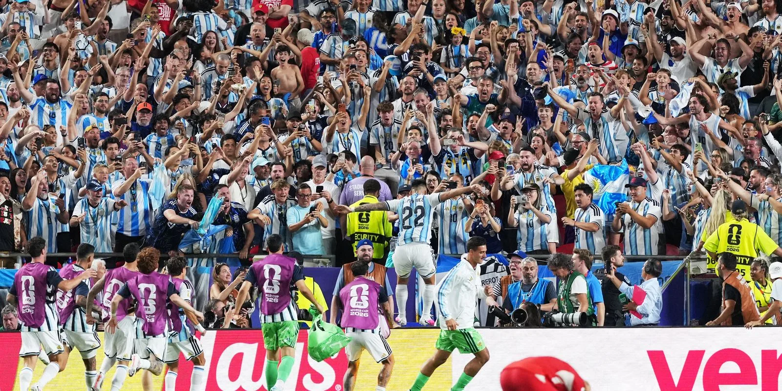 Argentina avanza a semifinales tras vencer a Suiza y enfrentará a Inglaterra