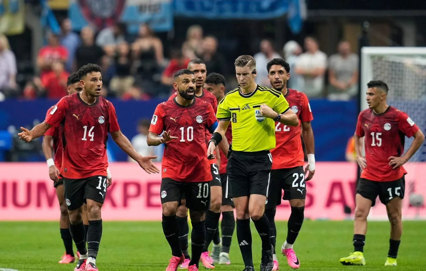 Egipto denuncia el arbitraje en su derrota contra Argentina y presenta queja ante la FIFA