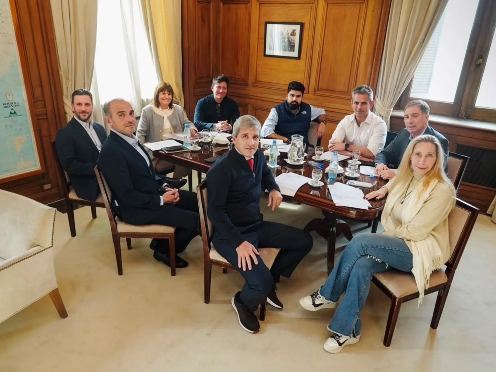 Gobierno avanza en la reforma del Banco Central y apunta a proteger la propiedad privada