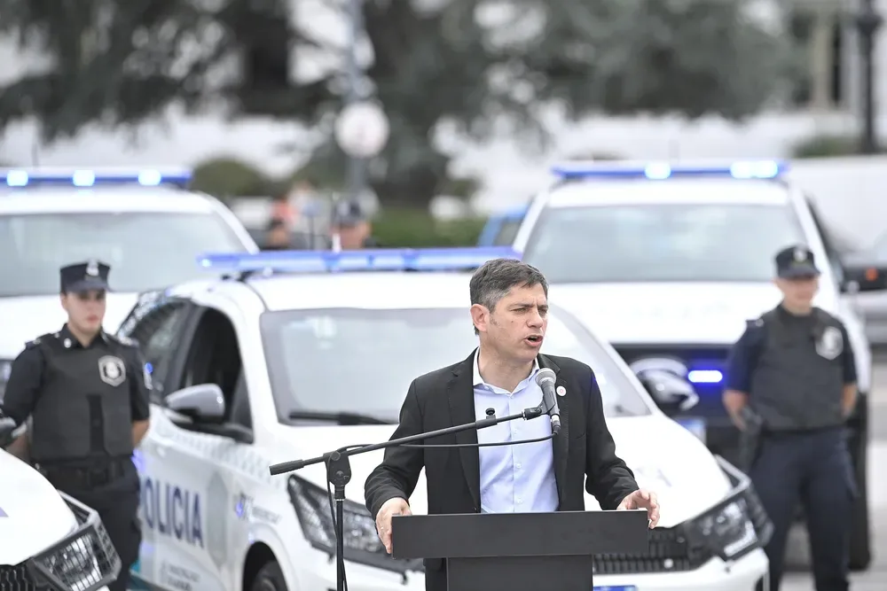 Gobierno bonaerense aplicará un aumento salarial del 7% para la policía en dos etapas