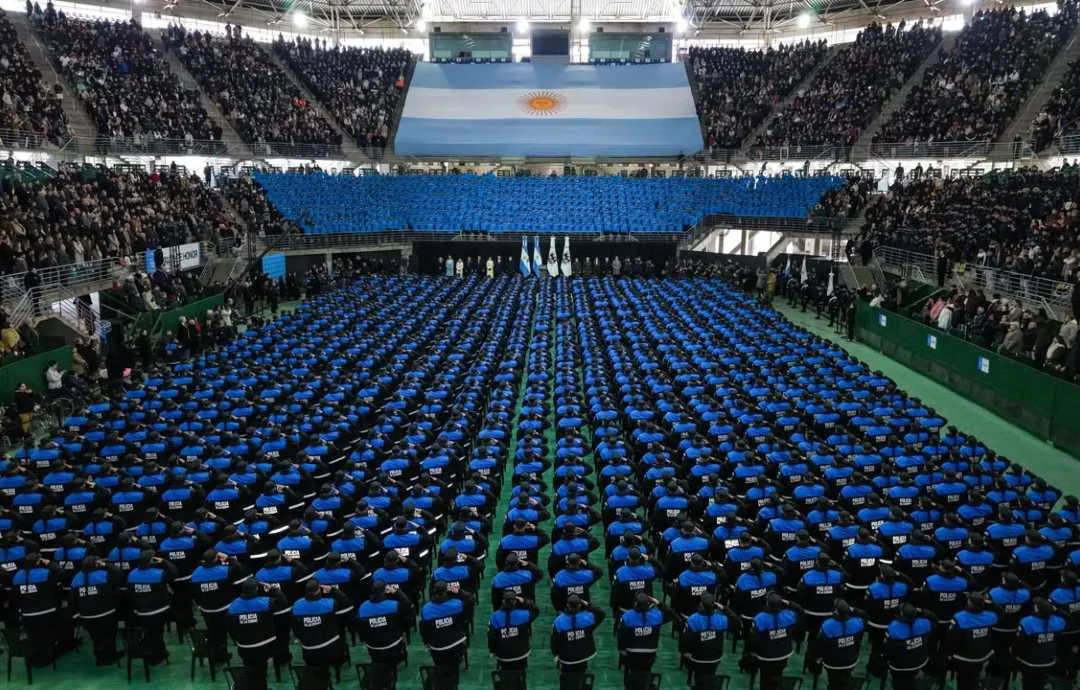 Jorge Macri encabezó la graduación de nuevos policías que fortalecerán la seguridad porteña