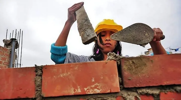 Proponen un cupo laboral femenino del 10% en la construcción bonaerense
