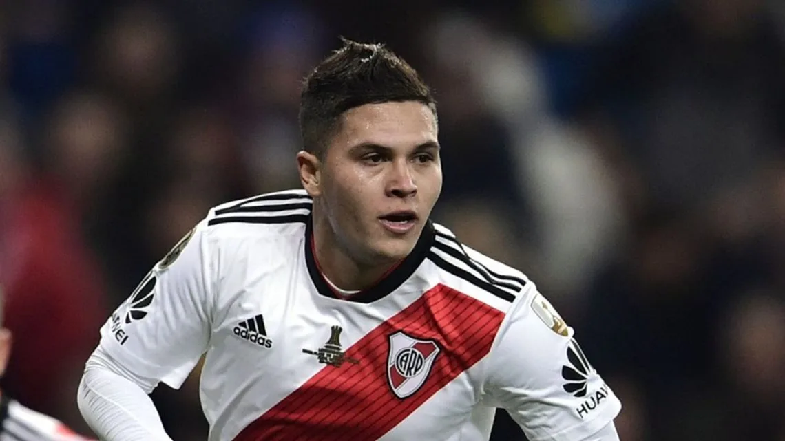 El presidente de River explicó la salida de Juanfer Quintero y destacó su legado en el club
