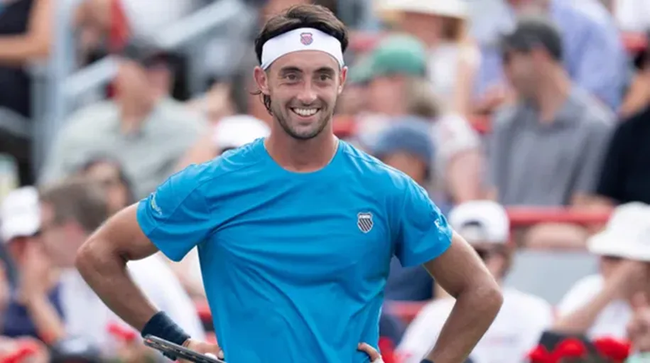 Thiago Tirante avanza por primera vez a cuartos en un Masters 1000 tras una remontada histórica